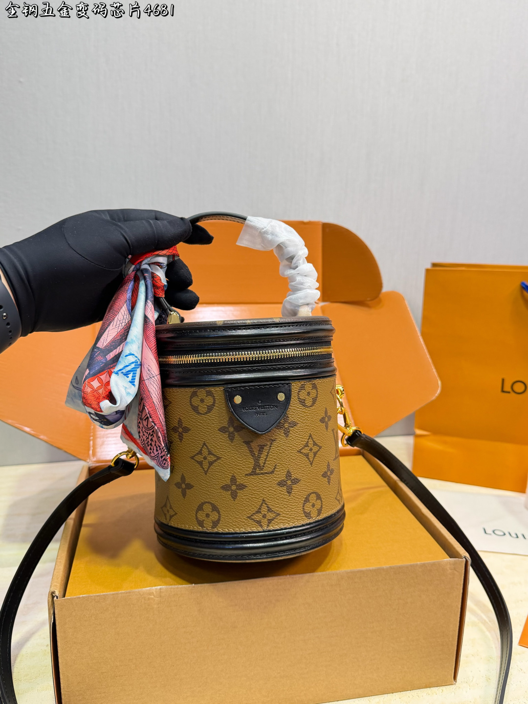 LV Monogram Handbag 160